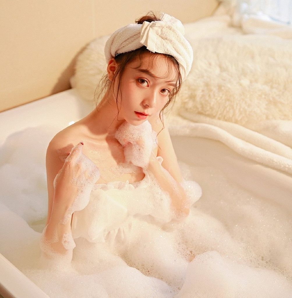 Sữa tắm giúp da sạch và hỗ trợ dưỡng da body trắng sáng