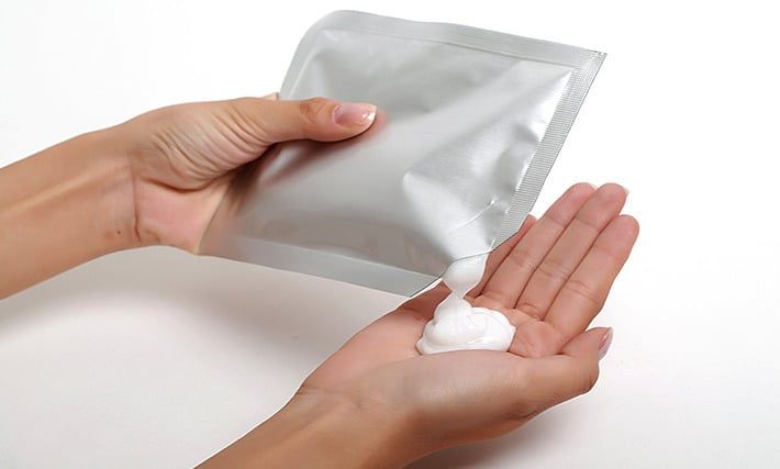 Cần cẩn trọng trước các loại kem tắm trắng trôi nổi