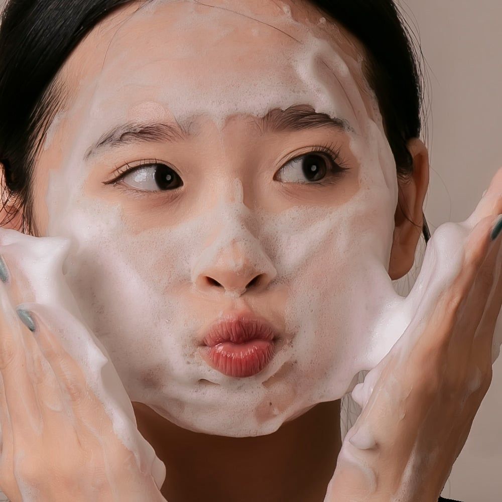 Rửa mặt đúng cách như thế nào?