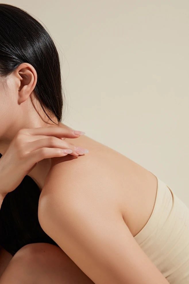 Kem body trị mụn lưng loại nào tốt?