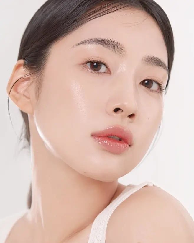 Tìm hiểu các sản phẩm dưỡng trắng da mặt hiệu quả