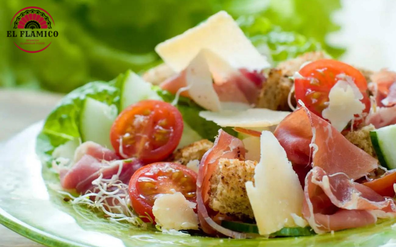 Món salad lành mạnh cùng thịt đùi heo muối Serrano