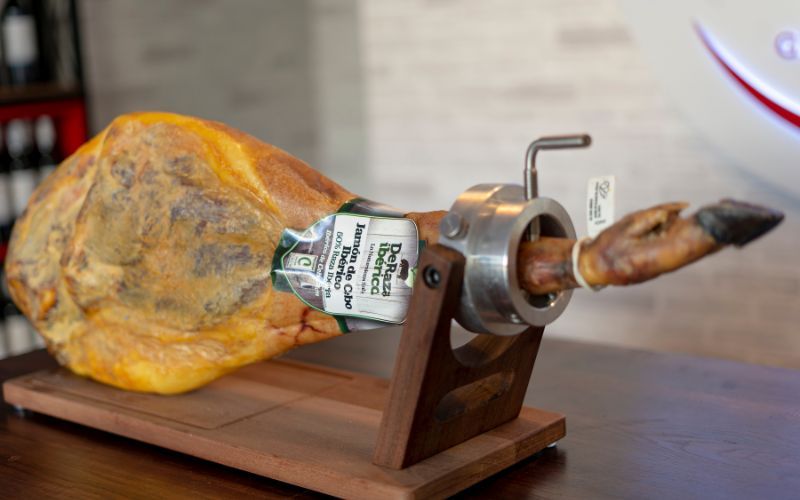 Cách tách các lát thịt muối hoàn hảo  từ gói cắt lát