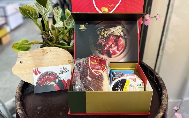 Đùi heo muối Iberico - Quà tết biếu sếp cao cấp nhất năm 2024