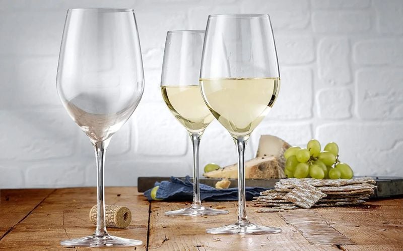 5 cách đơn giản giúp bạn dễ dàng lựa chọn loại rượu vang chính hãng