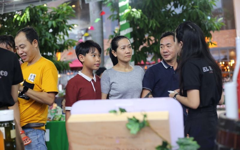 El Flamico/TheARTERI tại ngày hội xanh Phú Mỹ Hưng lần 6