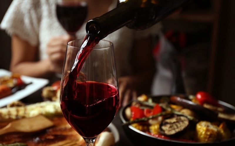 Những loại rượu vang phù hợp với món ăn cay