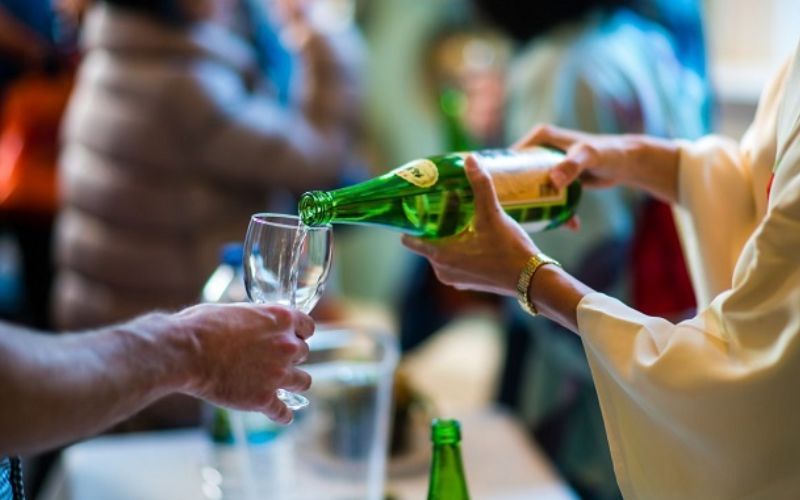Lễ hội rượu sake có gì đặc biệt? Tìm hiểu chi tiết lễ hội độc đáo này