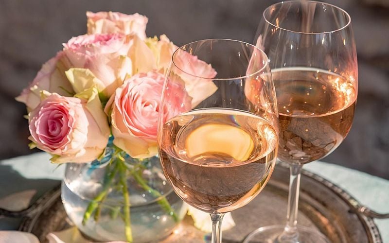 Tìm hiểu 5 điều đặc biệt về rượu vang hồng