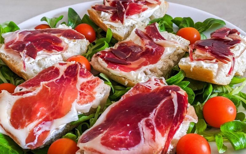 Top 5 cách thưởng thức thịt heo muối Iberico chuẩn Tây Ban Nha