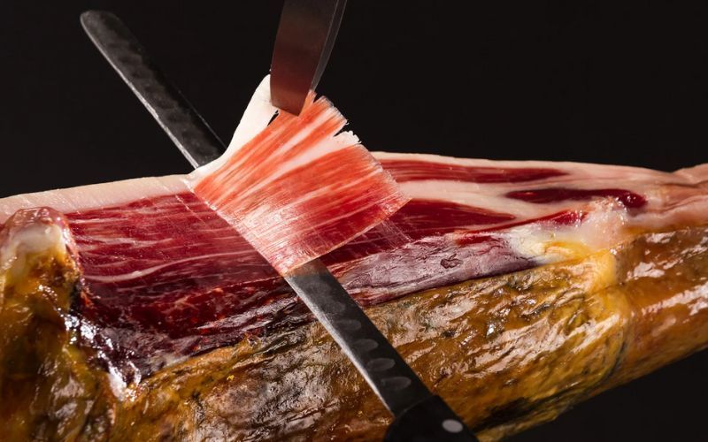 Khám phá 5 điều thú vị về đùi heo muối Iberico