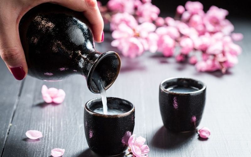 Quà tết rượu sake và cách thưởng thức rượu sake chuẩn người Nhật