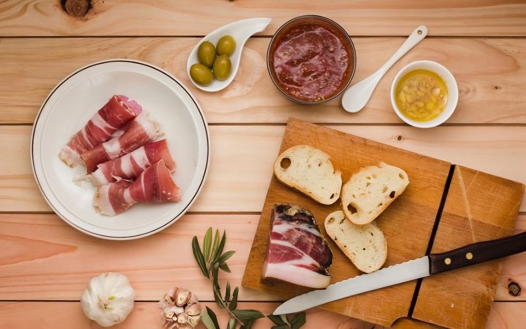 Mách bạn phương pháp bảo quản đùi heo muối Iberico chuẩn xác