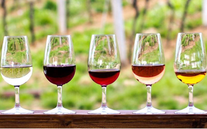 Những lưu ý khi gọi rượu vang tại nhà hàng cao cấp