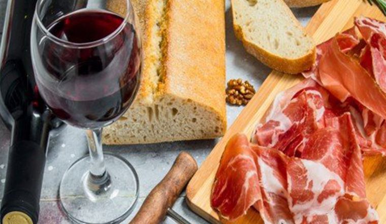 Thức uống nào kết hợp tốt nhất với Jamon Iberico?