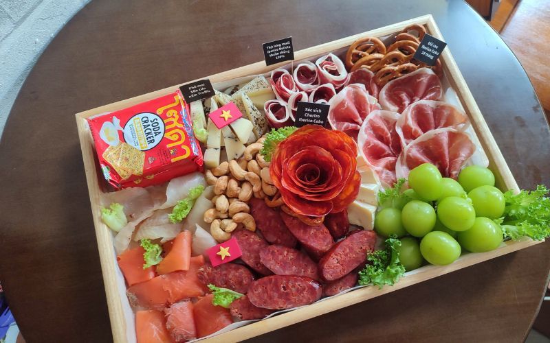 Cách bảo quản phần thừa từ Charcuterie board