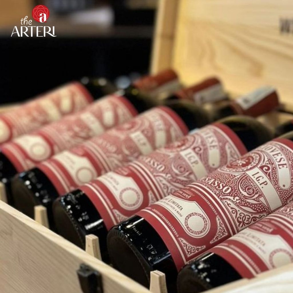 Những chai vang Gran Sasso với thiết kế mang hơi hướng truyền thống Ý, thu hút ngay từ ánh nhìn đầu tiên.