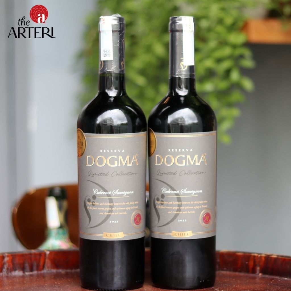 Sắc đen sang trọng, điểm vàng thanh lịch – Dogma Reserva là tuyên ngôn của sự tinh tế.