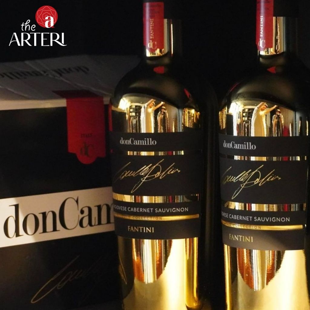 Với thiết kế &aacute;nh kim nổi bật, Don Camillo lu&ocirc;n biết c&aacute;ch trở th&agrave;nh m&oacute;n qu&agrave; khiến người nhận phải trầm trồ.