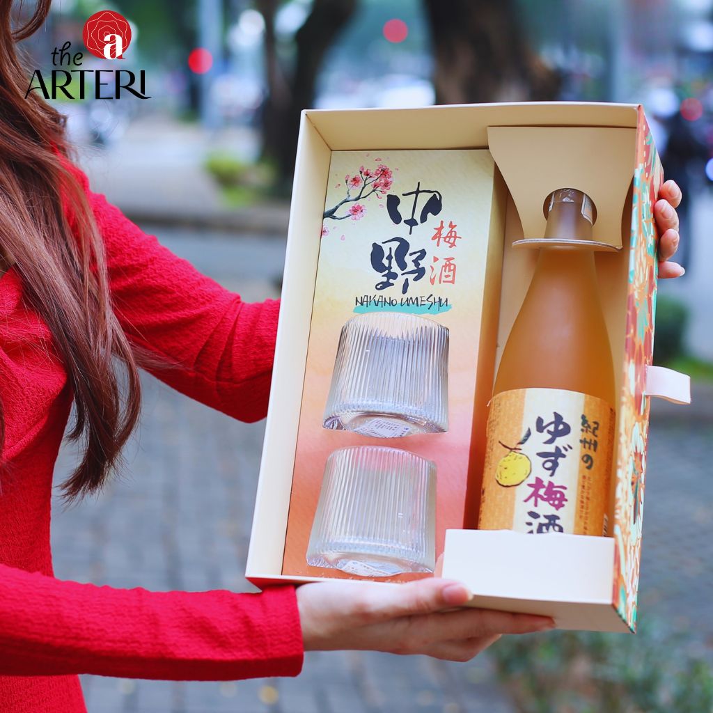 Rượu mơ Nakano Yuzu – hai lần đạt huy chương vàng quốc tế, nay xuất hiện trong phiên bản hộp quà sang trọng, lý tưởng để trao gửi sự tinh tế.