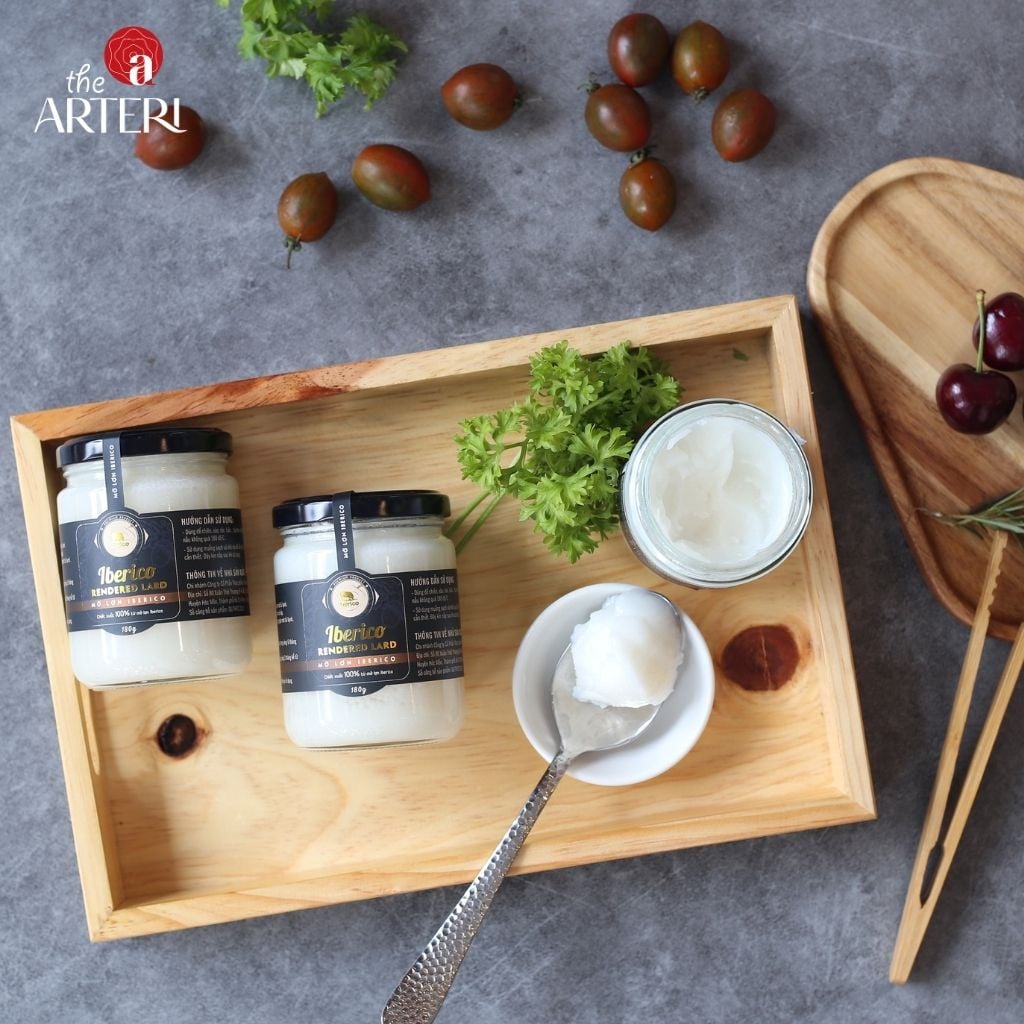 Mềm mịn, thơm b&eacute;o &ndash; mỡ heo Iberico gi&uacute;p m&oacute;n ăn th&ecirc;m đậm đ&agrave;, hấp dẫn.