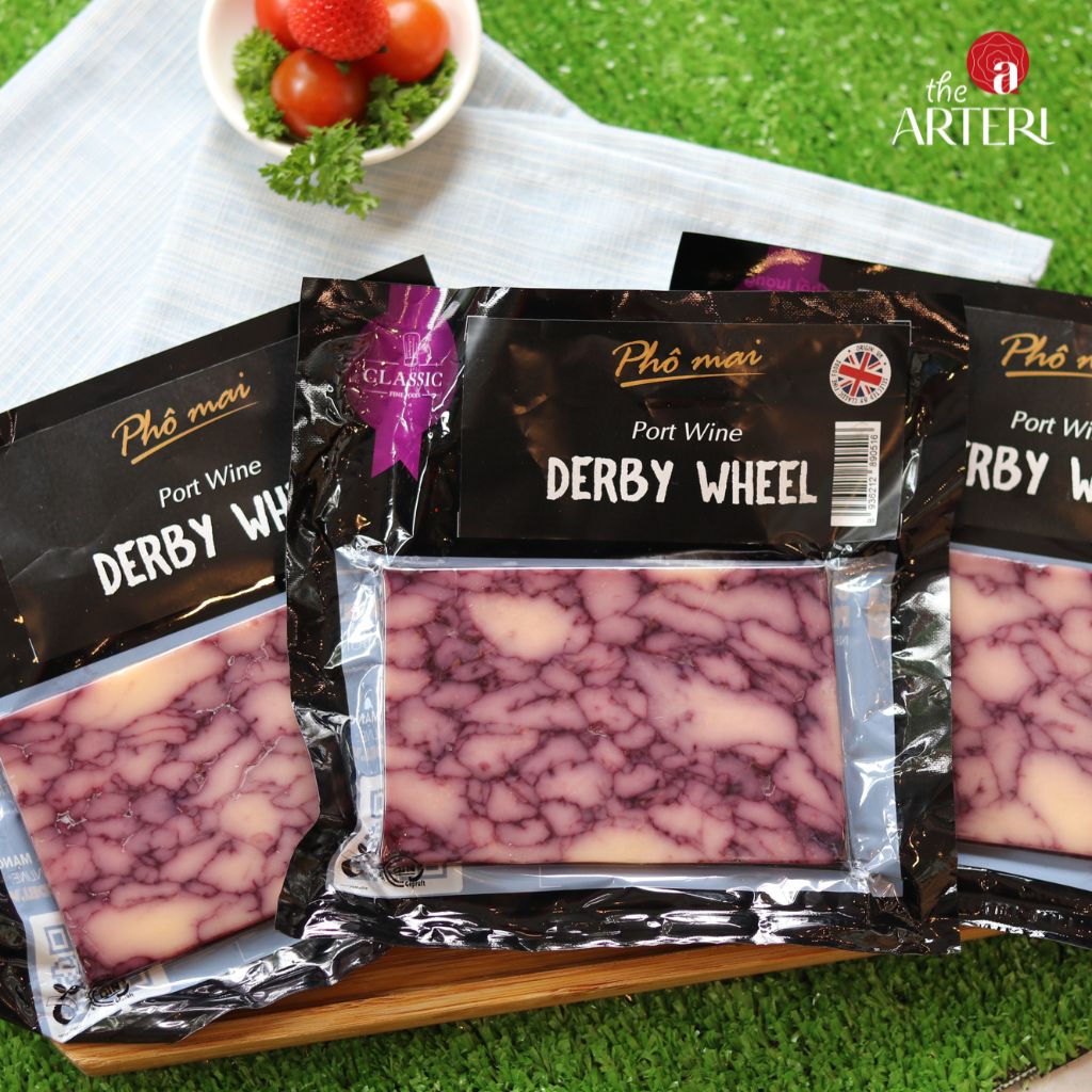 Sản phẩm từ Belton Farm &ndash; thương hiệu từng đoạt nhiều giải thưởng danh gi&aacute; tại British Cheese Awards, ho&agrave;n hảo cho đĩa khai vị sang trọng.