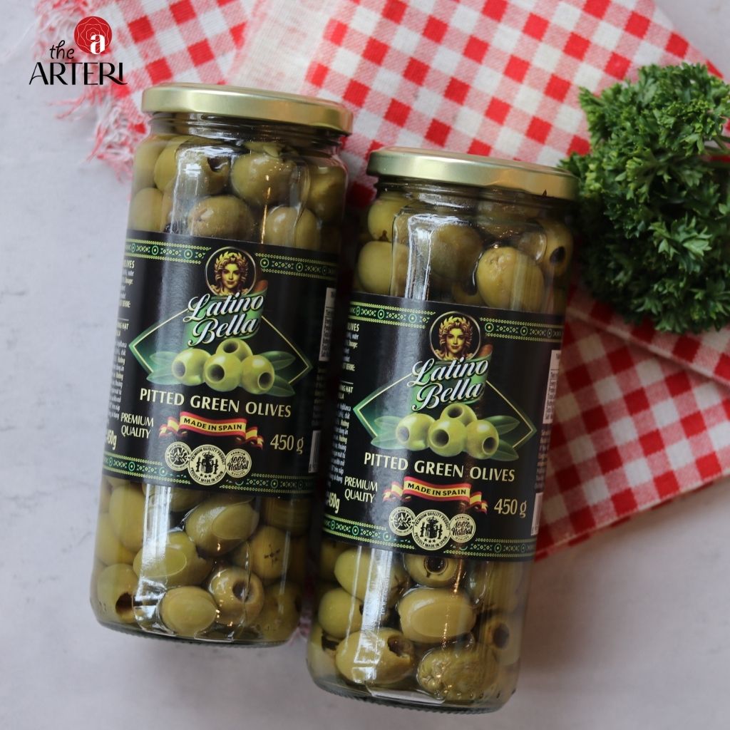 Olive xanh Latino Bella ngâm muối, giòn nhẹ và mặn vừa, lý tưởng cho món salad và charcuterie.
