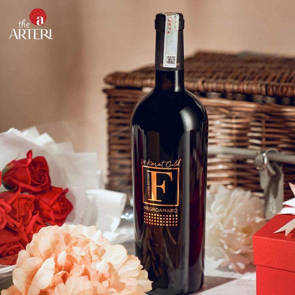 F Gold – phiên bản giới hạn mang hương vị nồng nàn của nho Negroamaro, đậm đà từ ánh nhìn đến giọt cuối cùng.