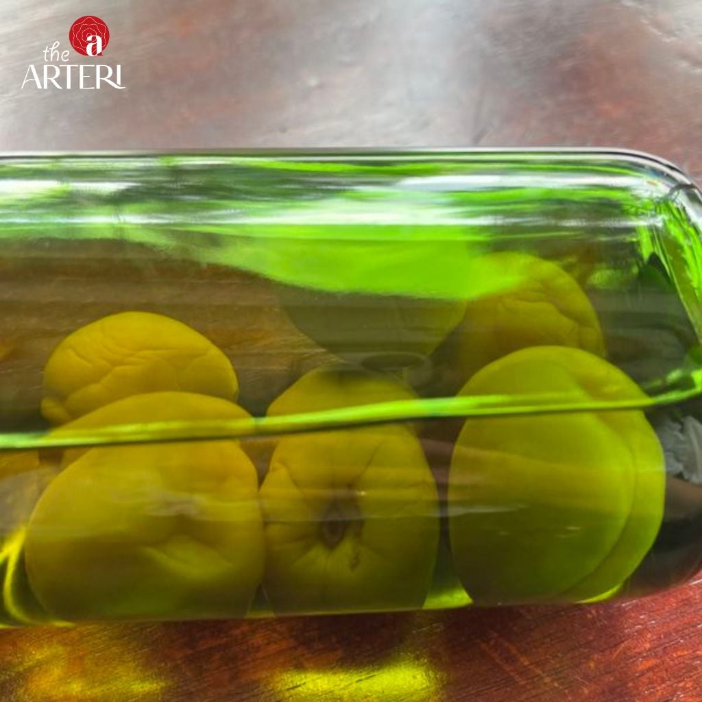 Mỗi quả mơ ngâm trong Miiri là một ký ức đậm đà, chờ được mở ra trong từng lần thưởng thức.