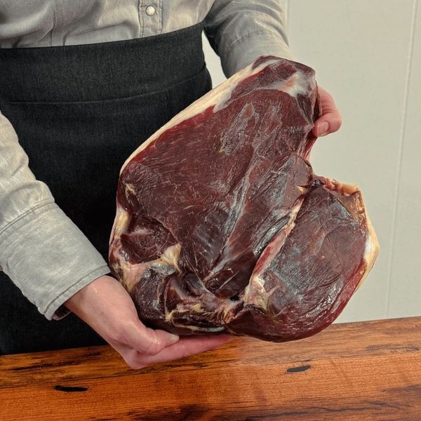 bao-quan-dui-heo-muoi-iberico