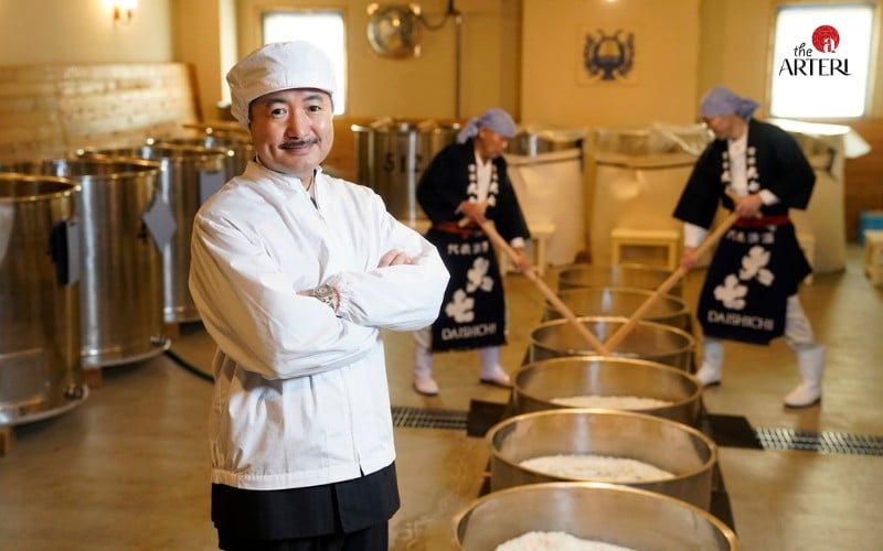 Daishichi là hiện thân của nghệ thuật sake thủ công đỉnh cao – nơi từng giọt rượu được chắt lọc từ thời gian, truyền thống và sự tận tâm tuyệt đối. 