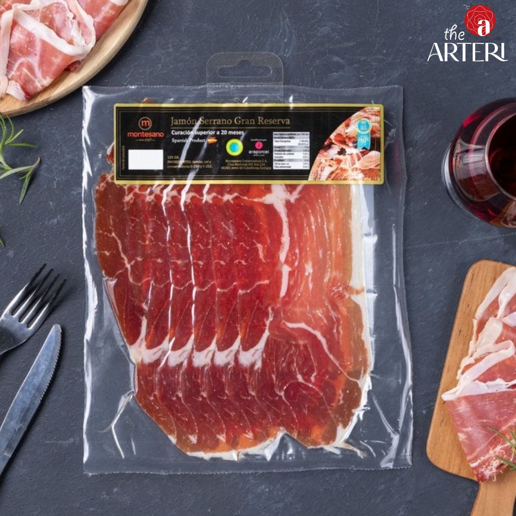 Jamón Serrano Gran Reserva – lát cắt thủ công chuẩn Tây Ban Nha kết hợp hoàn hảo với vang đỏ.