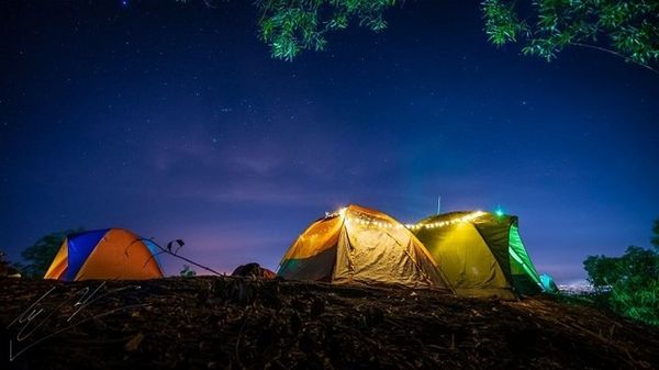 leo núi cắm trại qua đêm gần sài gòn