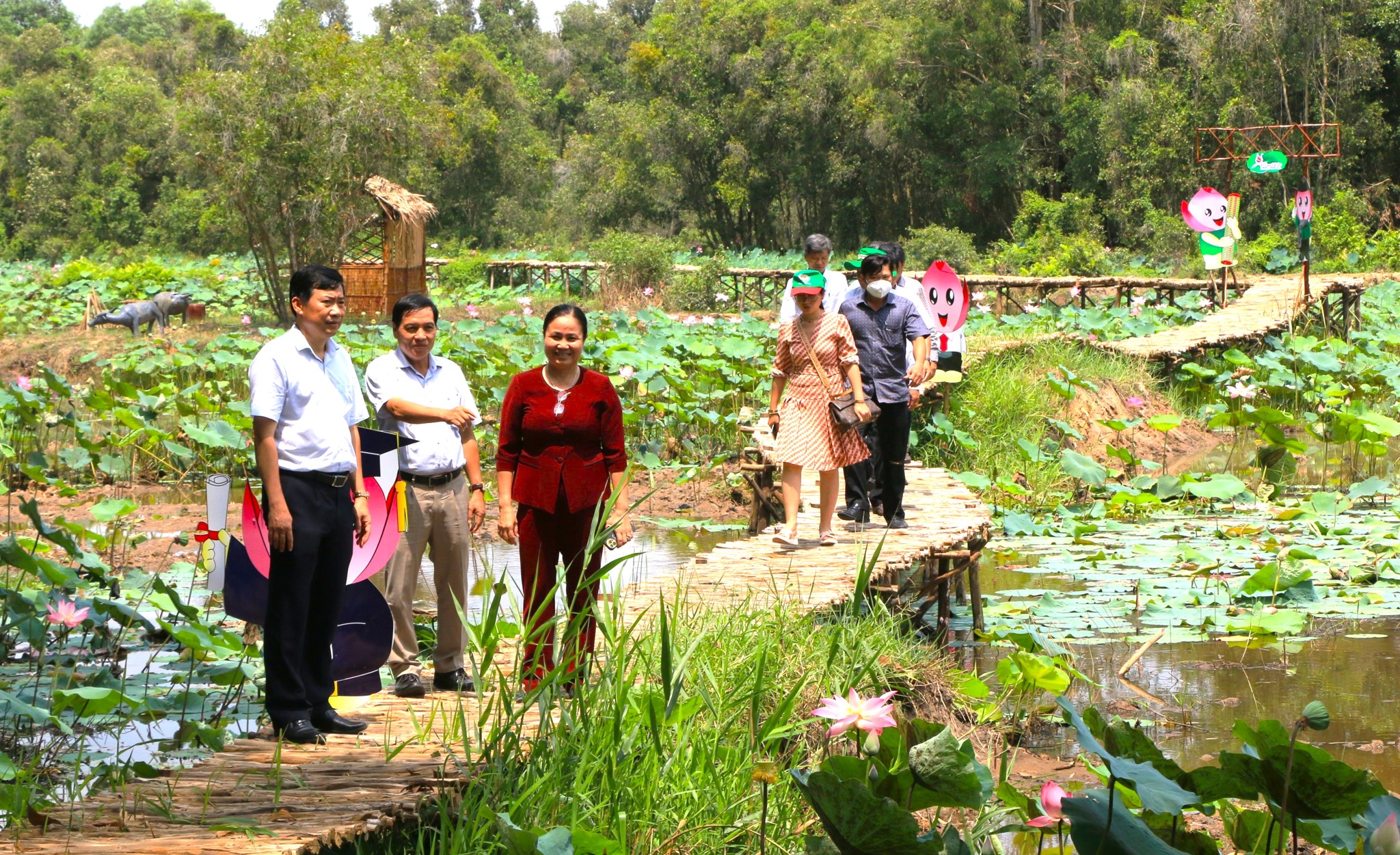 'Đất Sen hồng' Đồng Tháp phát triển thương hiệu sen