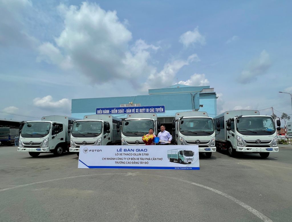 THACO CẦN THƠ BÀN GIAO LÔ XE TẬP LÁI OLLIN S700 TRƯỜNG CAO ĐẲNG TÂY ĐÔ