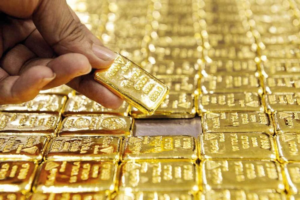 Ngày 14.09.2022: Giá vàng thế giới rơi tự do, vàng trong nước ổn định