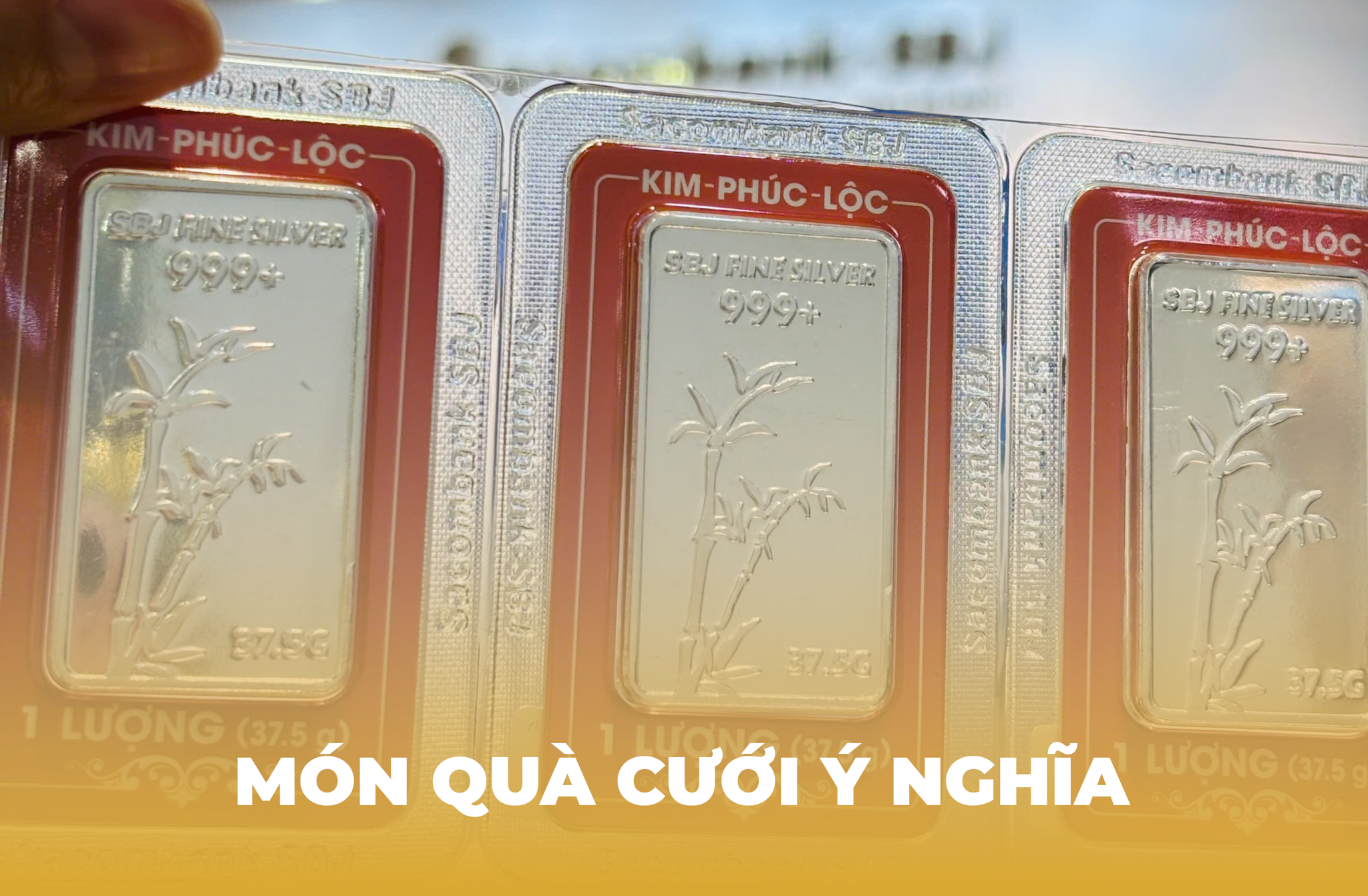 Giá vàng quá cao, nhiều người chọn bạc làm quà cưới, tân gia