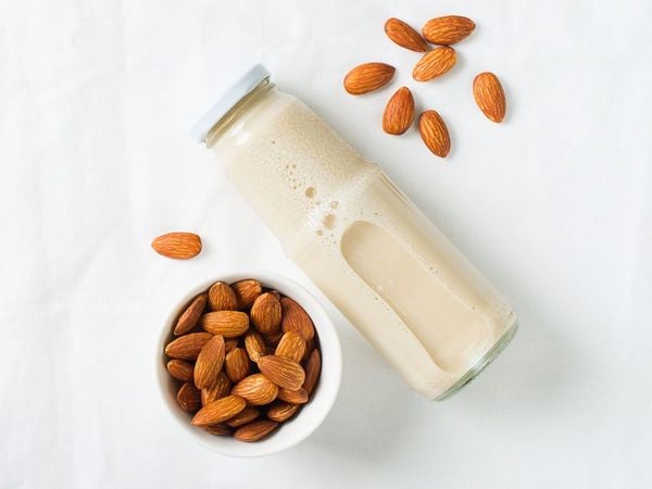 Cách làm Sữa Hạnh Nhân đơn giản tại nhà. – Your Superfood