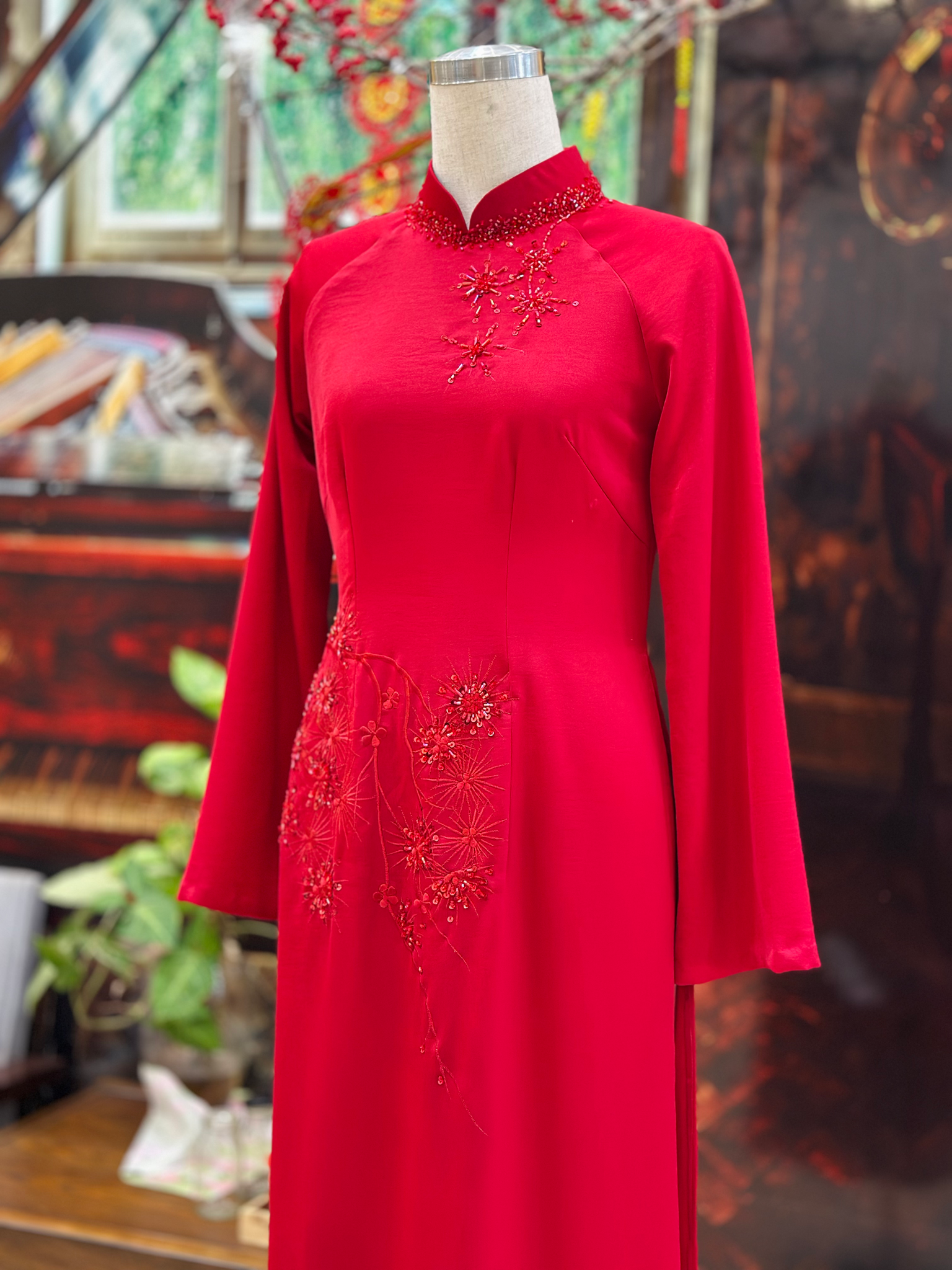 ÁO DÀI CƯỚI 2025 - XU HƯỚNG TÌM VỀ THỜI TRANG CỔ TRUYỀN