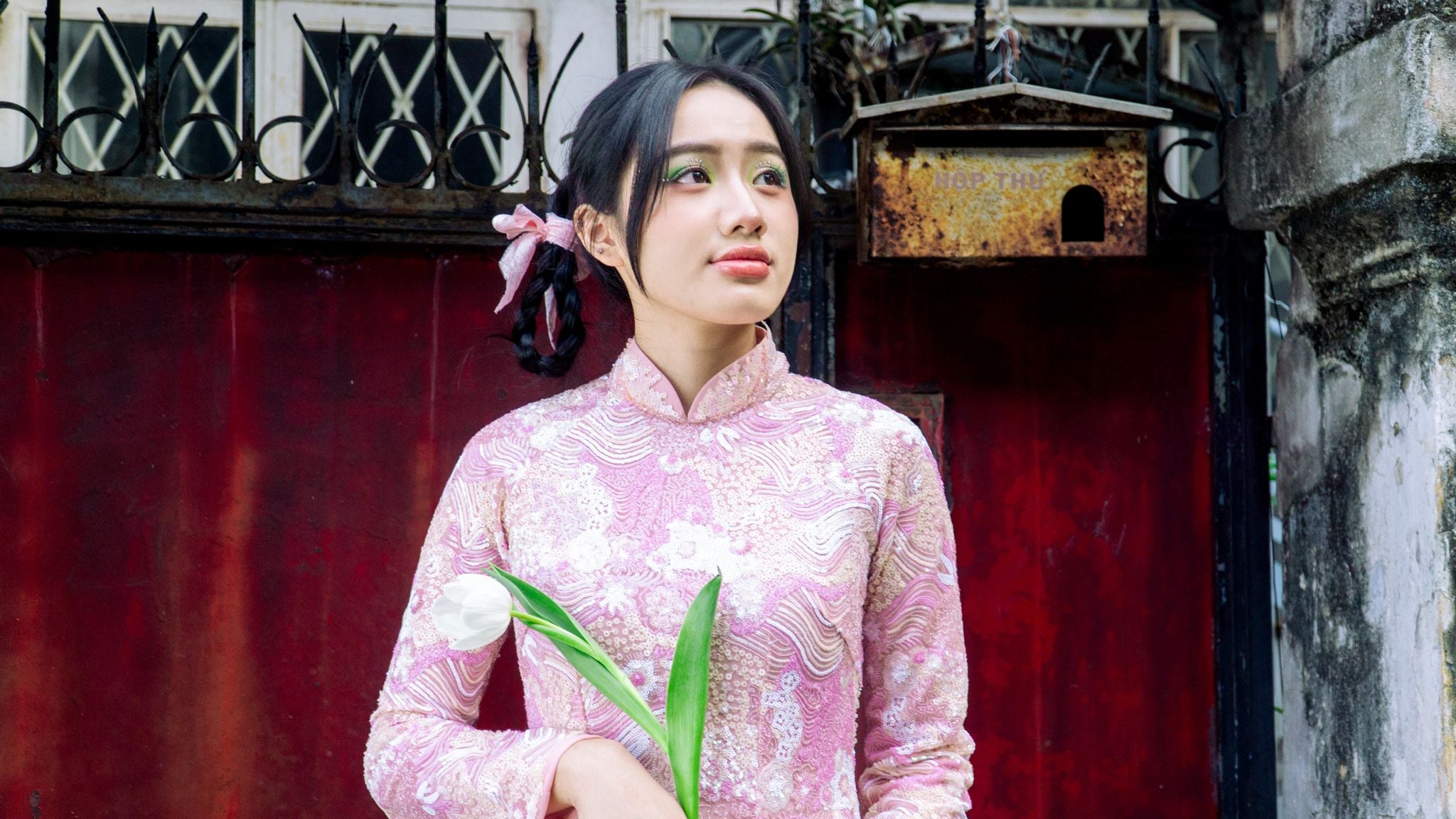 Tại sao nên may đo áo dài theo số đo thay vì mua sẵn?
