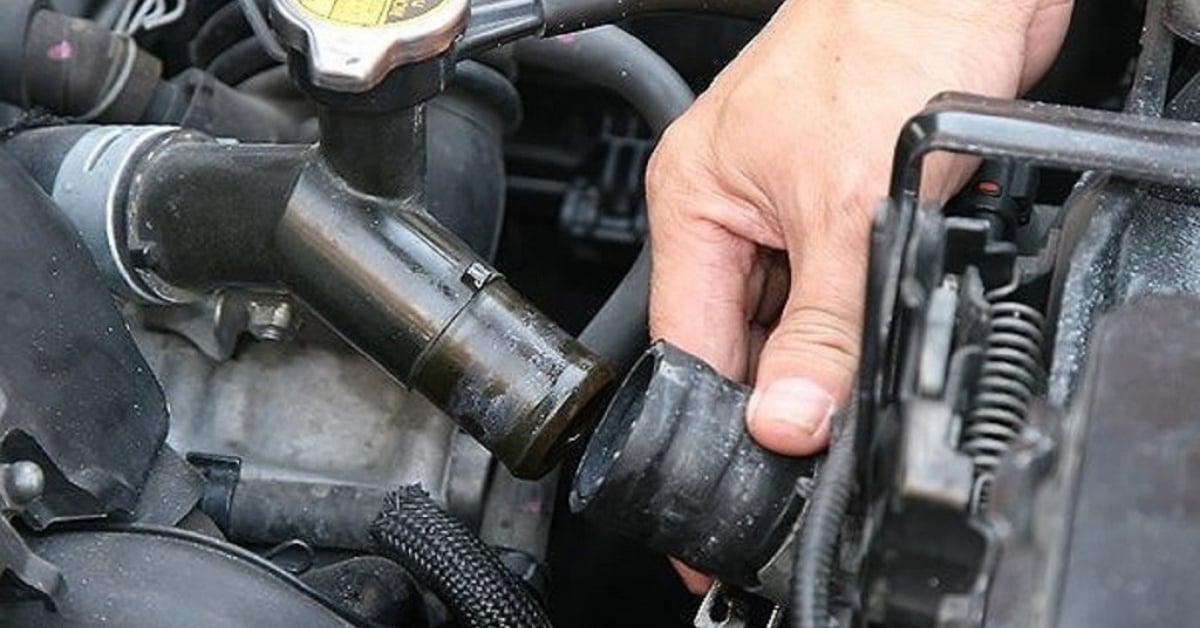 Ống dẫn dầu bị rò rỉ