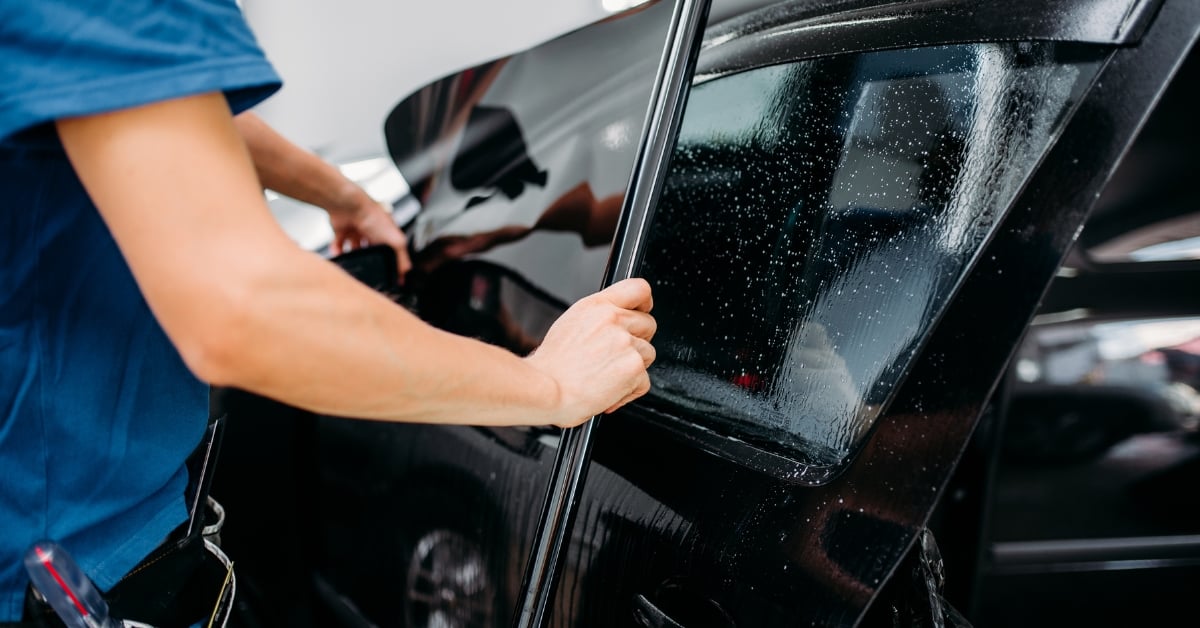 Chi chí và cách lắp đặt phim cách nhiệt