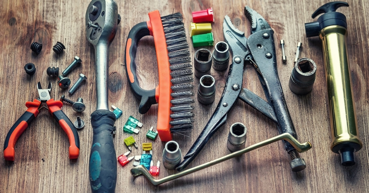 Tầm quan trọng của các dụng cụ ô tô trong việc bảo dưỡng và sửa chữa xe