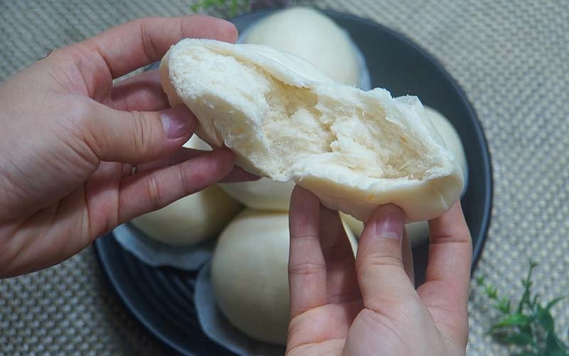 Hướng dẫn làm bánh bao không nhân bằng bột bánh bao