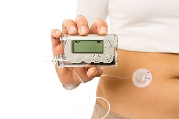 7. Những Điều Cần Lưu Ý Khi Sử Dụng Máy Bơm Insulin