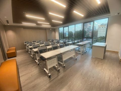 Bàn ghế phòng đào tạo và 5 tiêu chuẩn quan trọng khi đặt mua