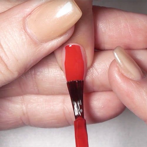 Sơn gel bị rút và co lại khi sơn hơ đèn