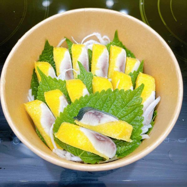 món sashimi cá trích