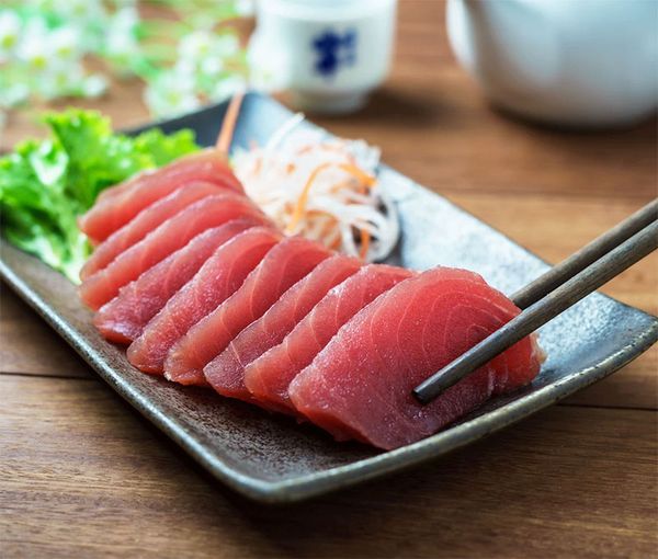 món sashimi cá ngừ