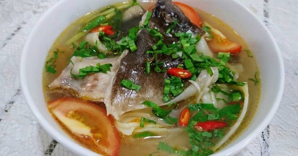 canh chua cá đuối